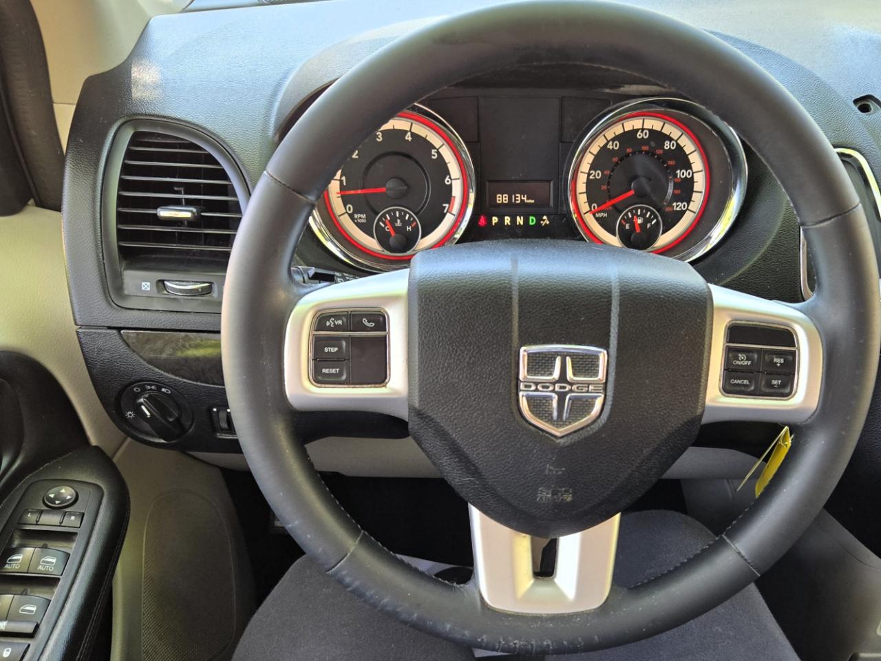 Dodge Grand Caravan SE 2017