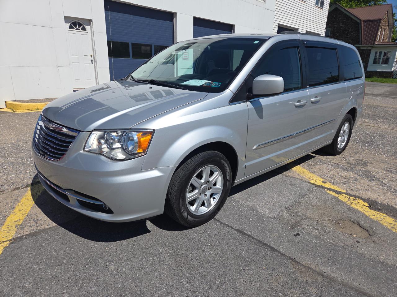 Chrysler Town & Country Touring 2012