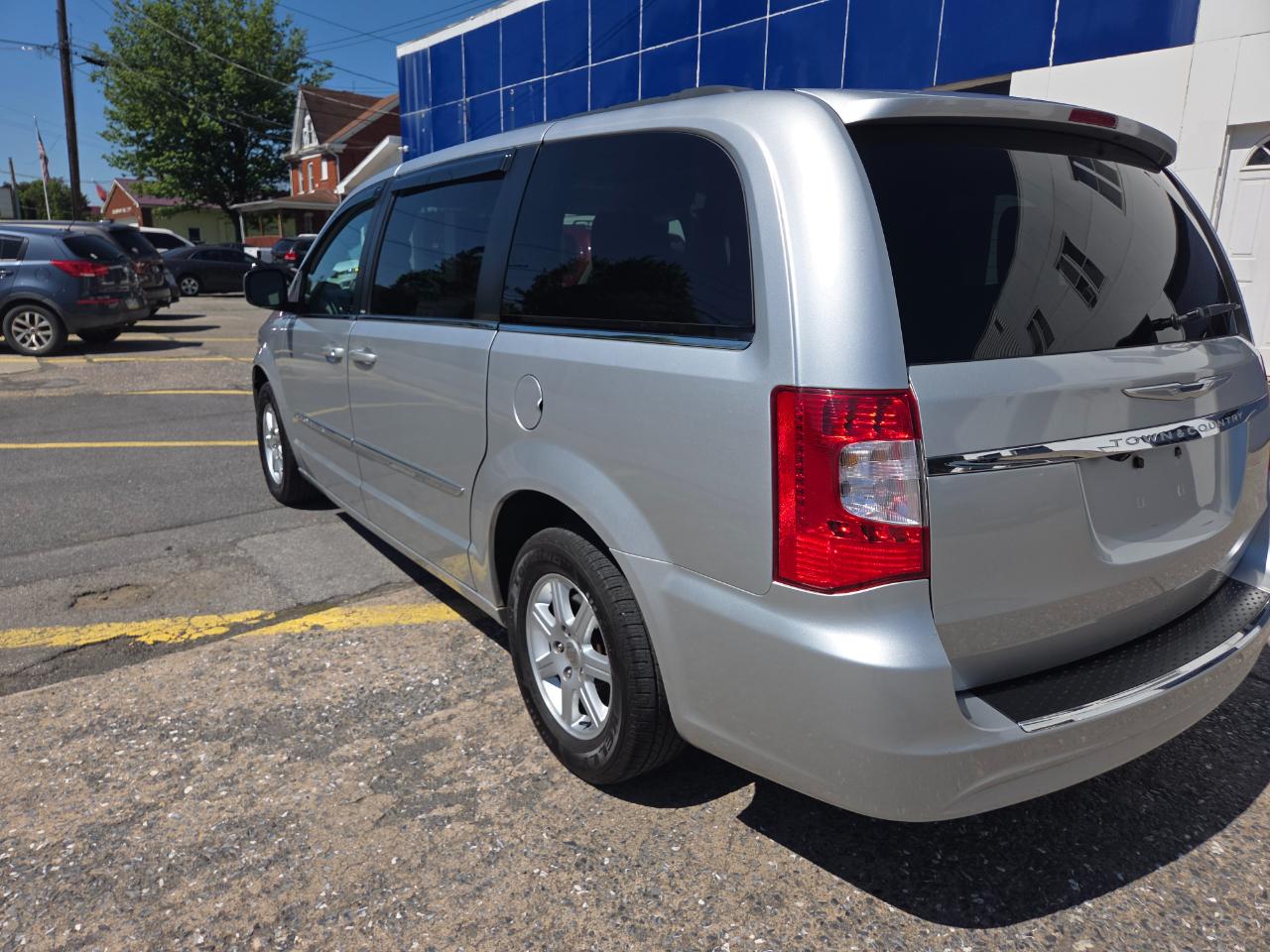 Chrysler Town & Country Touring 2012