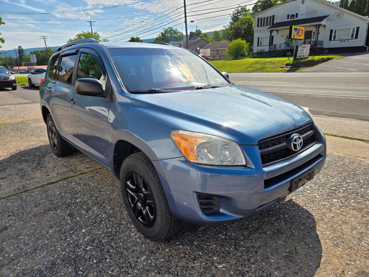 Toyota RAV4 Base I4 4WD 2012