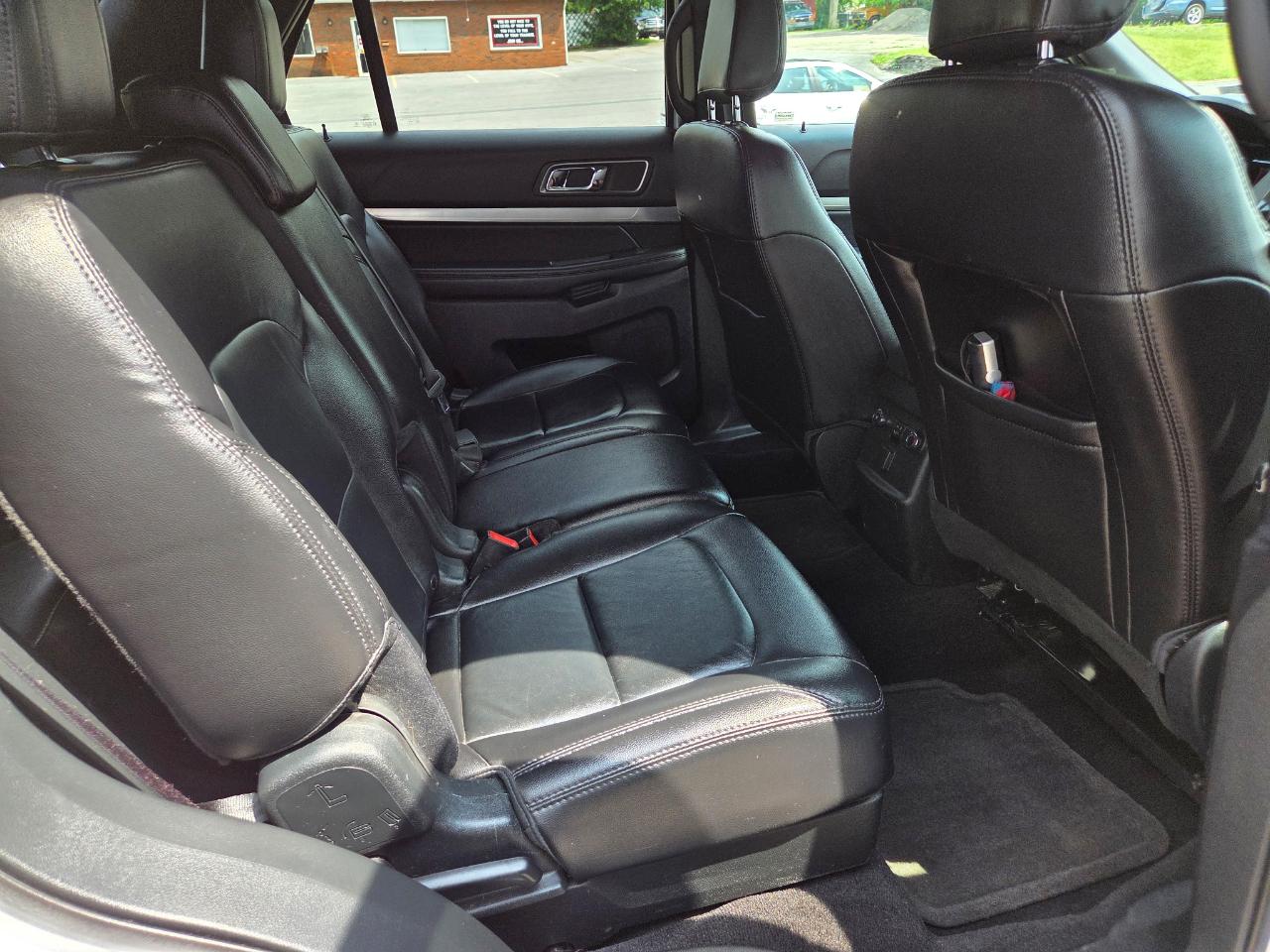 Ford Explorer XLT 4WD 2018