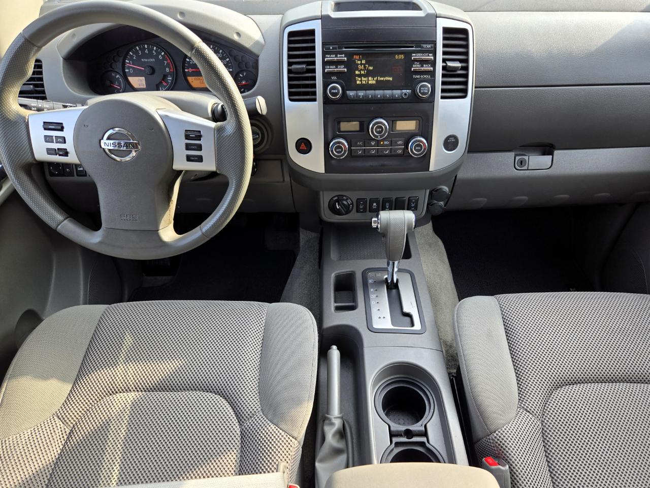 Nissan Frontier SV Crew Cab 4WD 2014