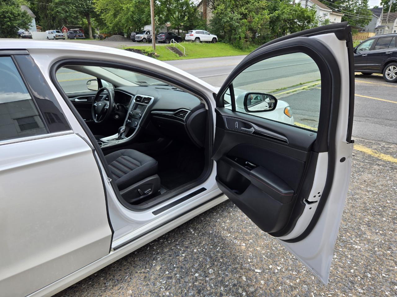 Ford Fusion SE AWD 2016