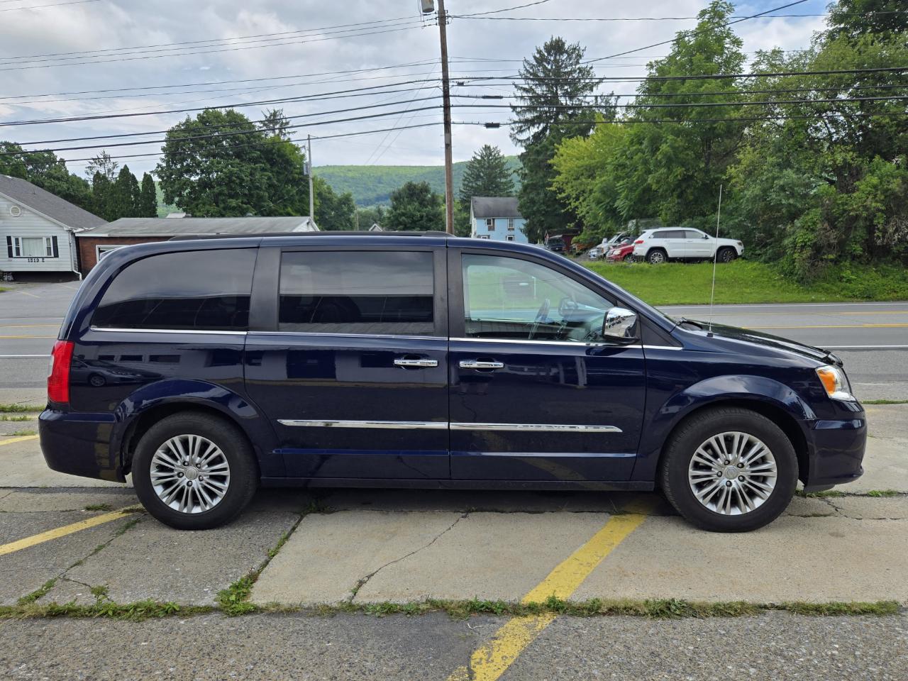Chrysler Town & Country Touring-L 2016