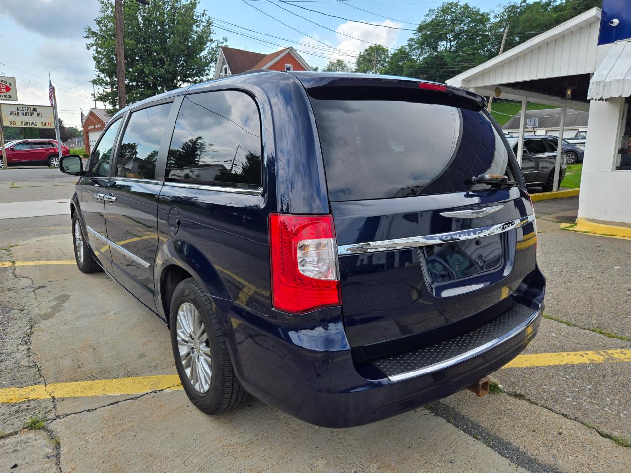 Chrysler Town & Country Touring-L 2016
