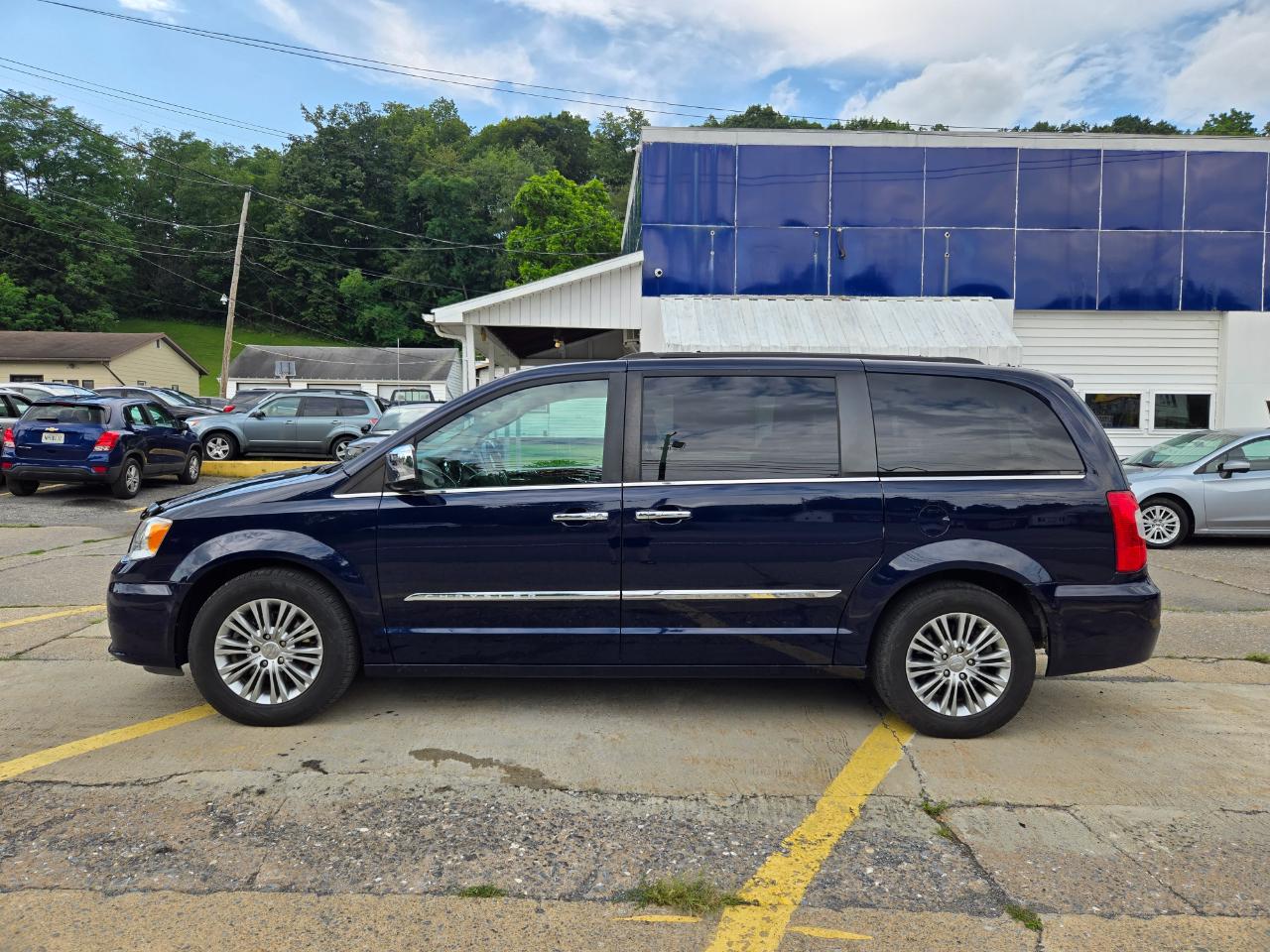 Chrysler Town & Country Touring-L 2016