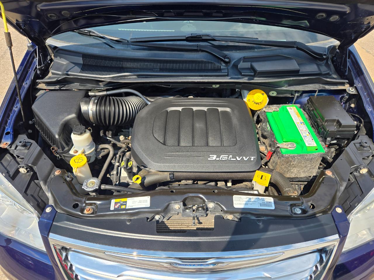 Chrysler Town & Country Touring-L 2016