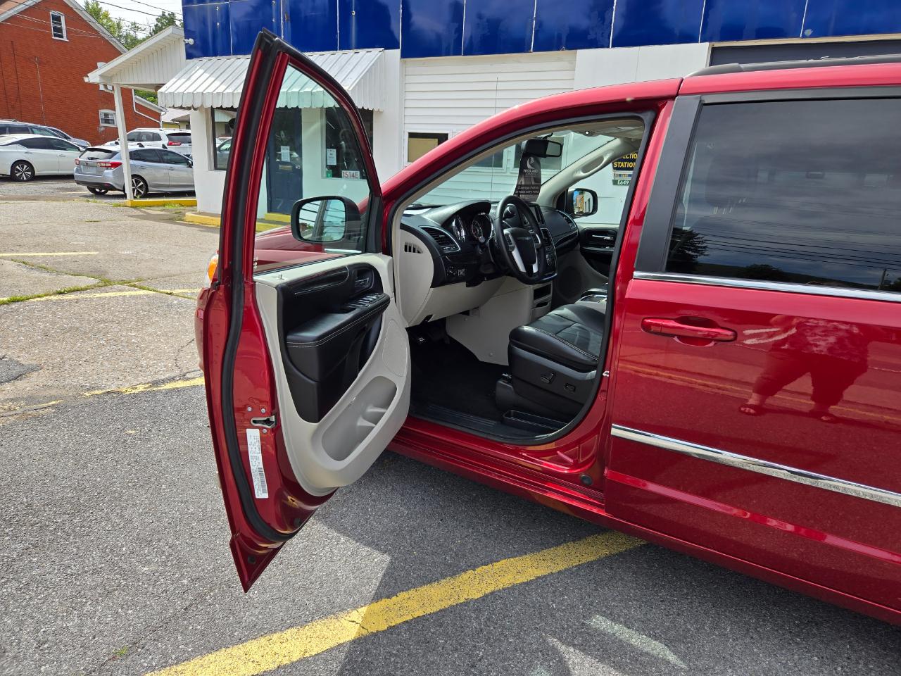 Chrysler Town & Country Touring 2014