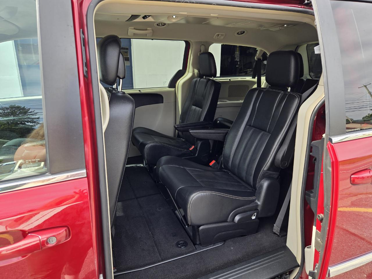 Chrysler Town & Country Touring 2014