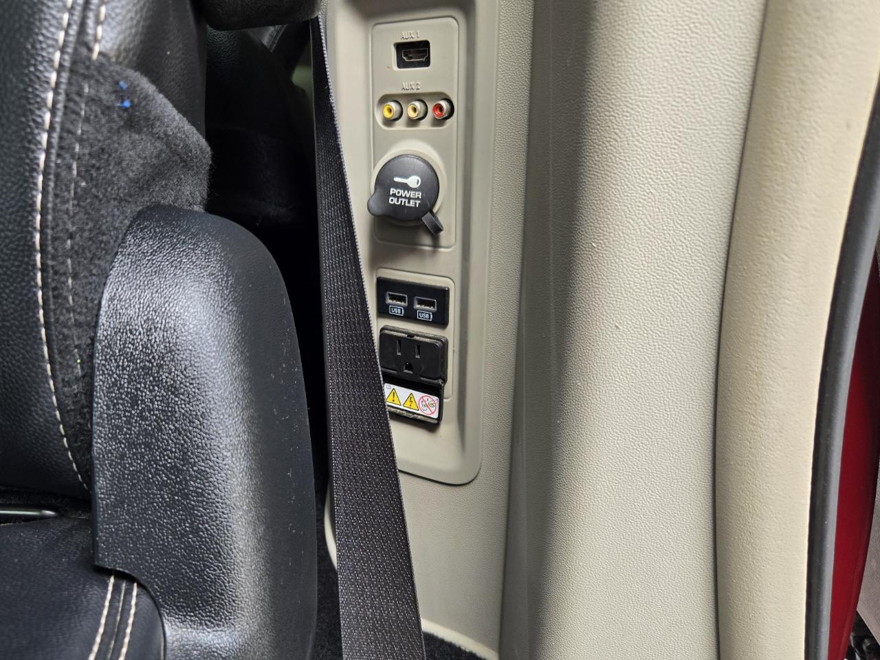 Chrysler Town & Country Touring 2014