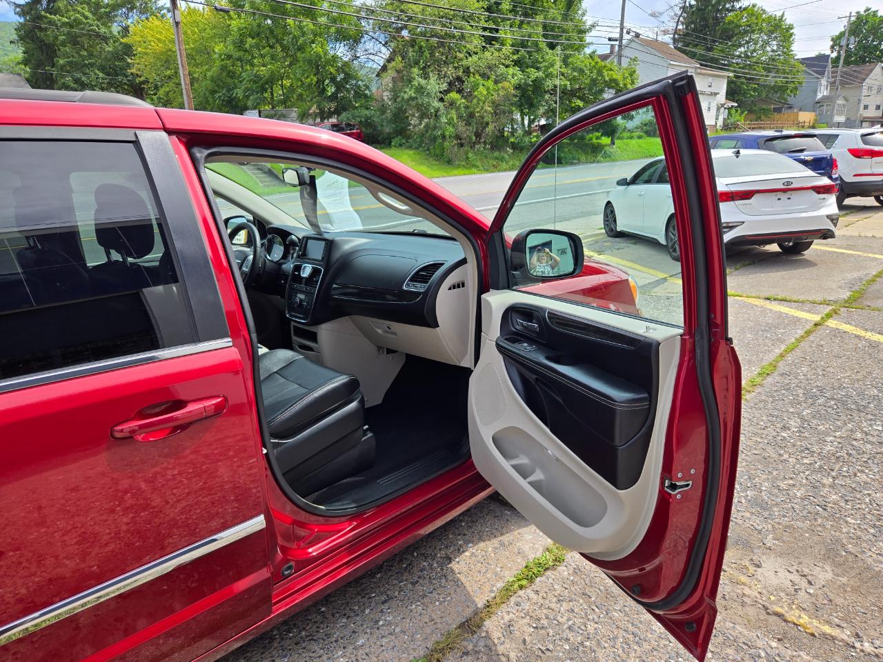Chrysler Town & Country Touring 2014
