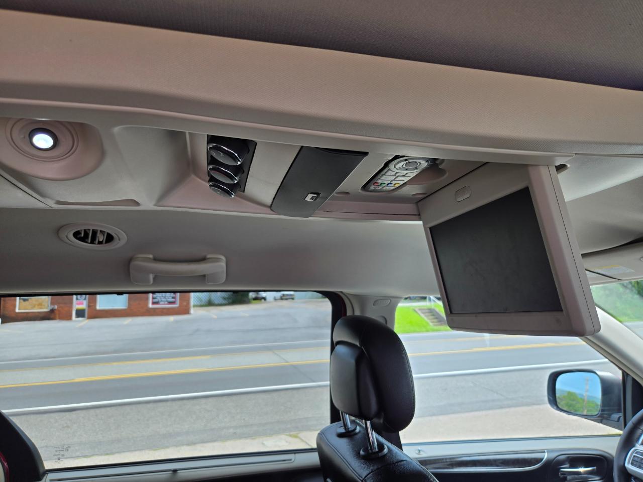 Chrysler Town & Country Touring 2014