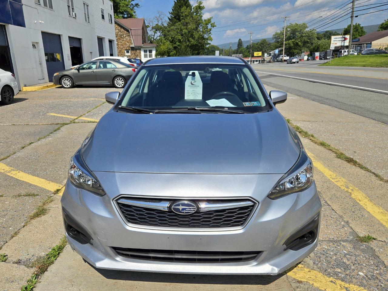 Subaru Impreza 2.0i Premium CVT 4-Door 2017
