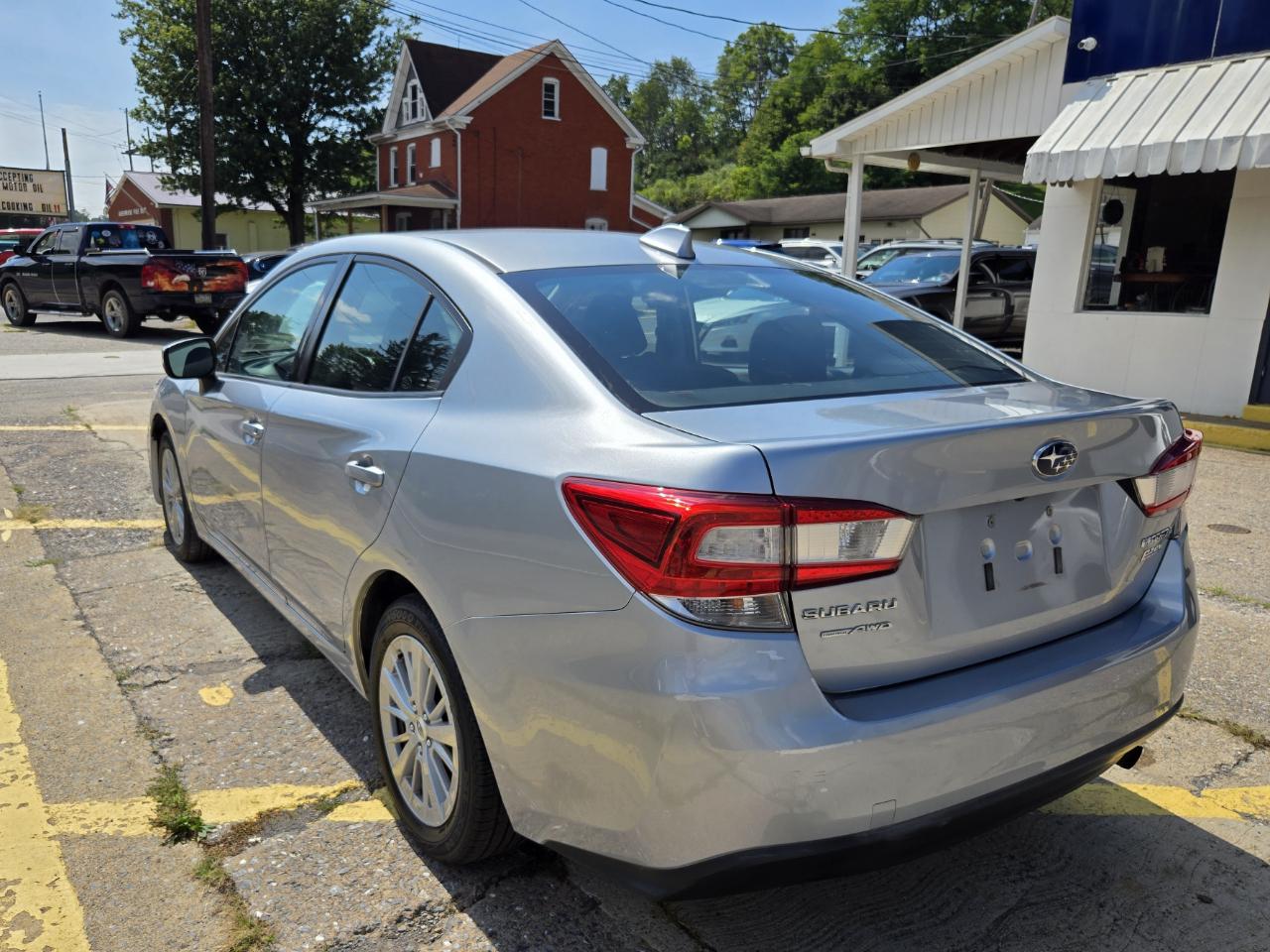 Subaru Impreza 2.0i Premium CVT 4-Door 2017