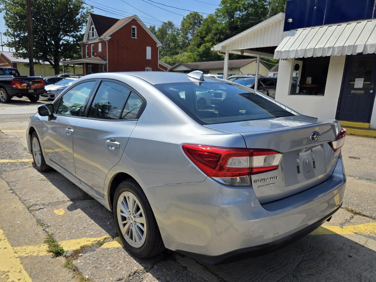 Subaru Impreza 2.0i Premium CVT 4-Door 2017