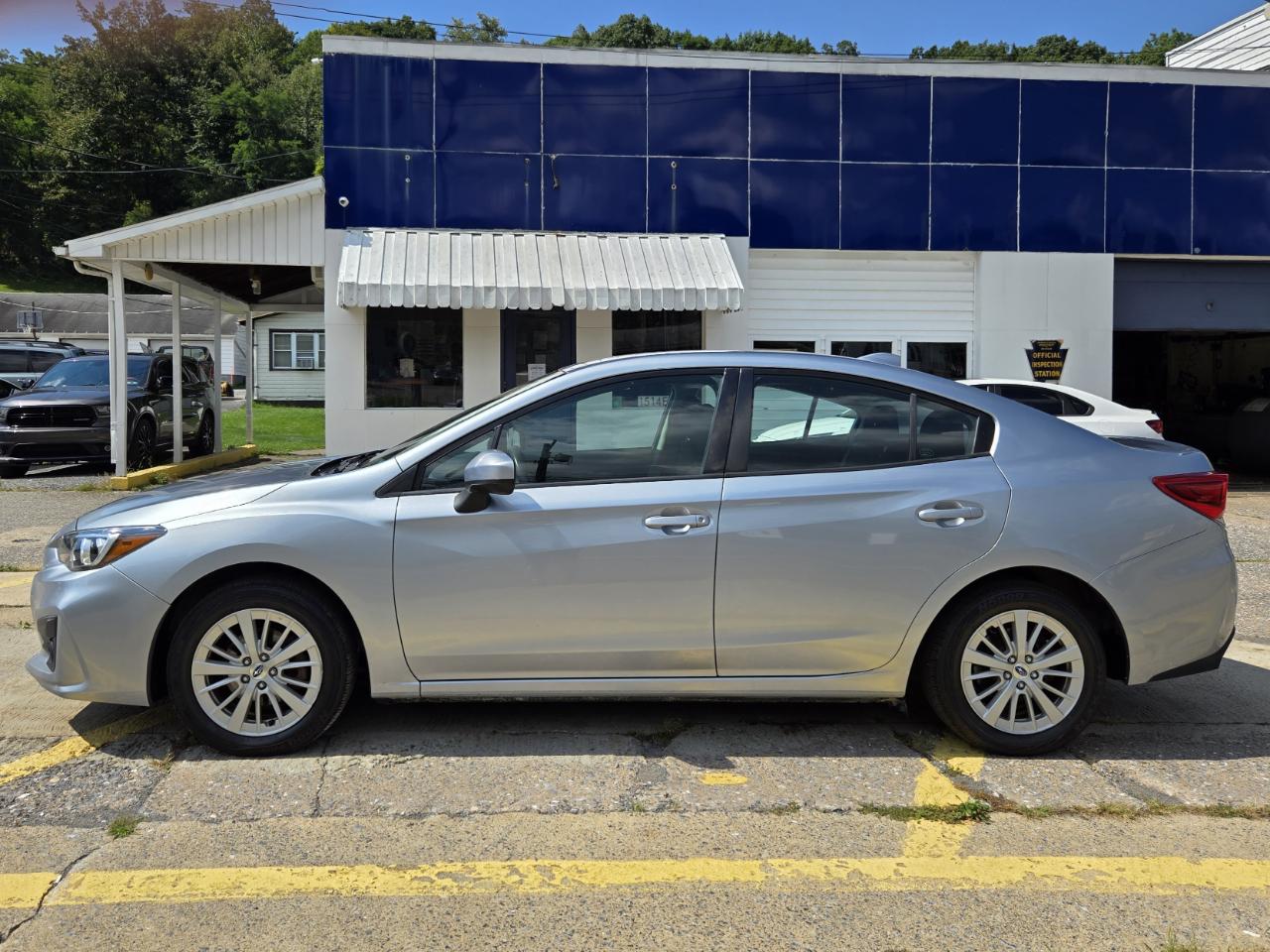 Subaru Impreza 2.0i Premium CVT 4-Door 2017