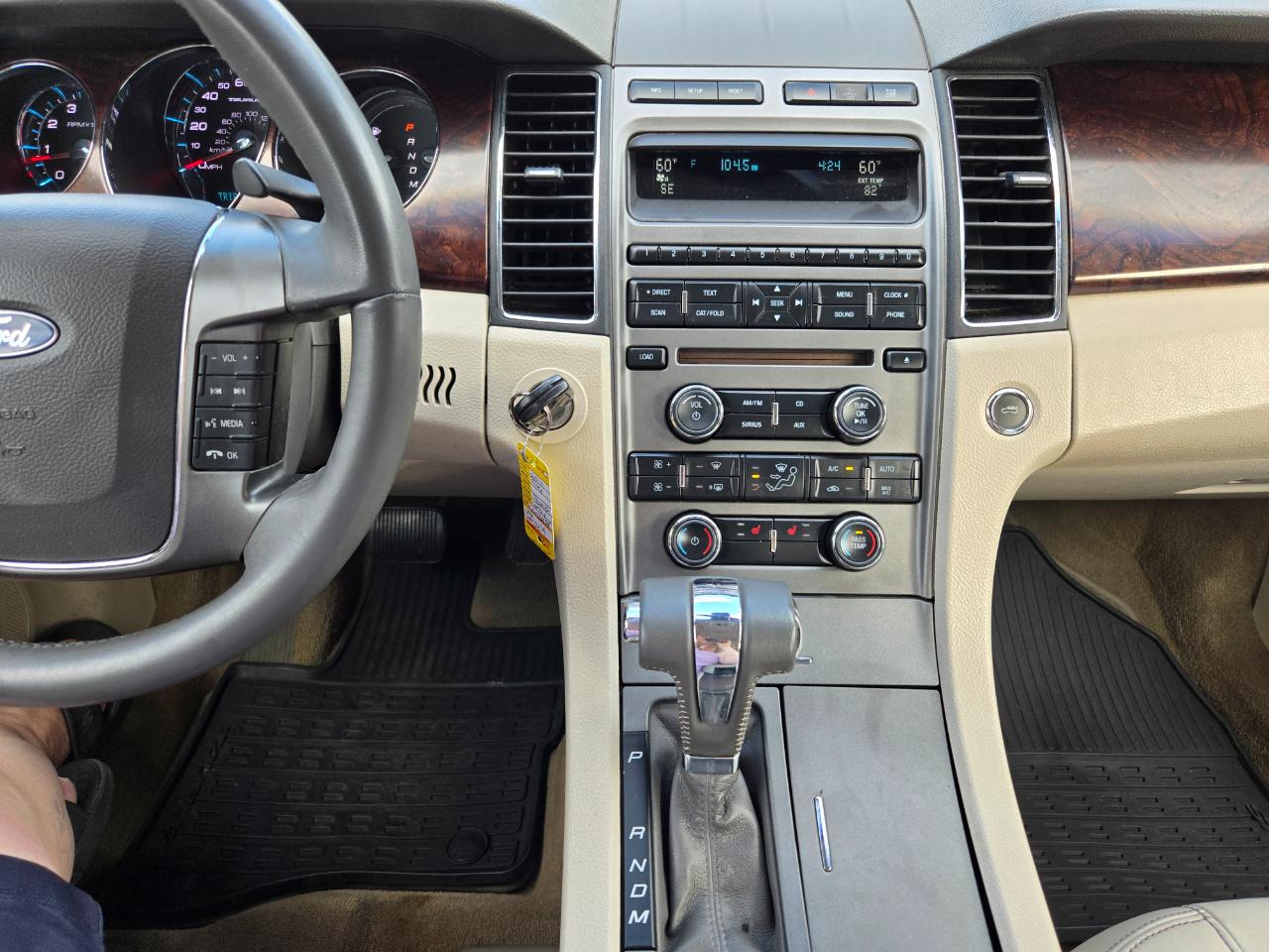 Ford Taurus SEL FWD 2012