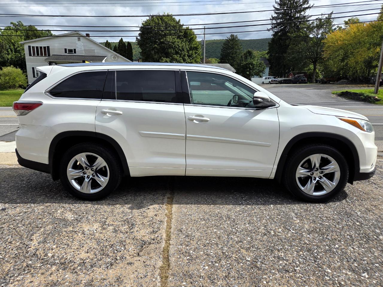 Toyota Highlander Limited AWD V6 2015
