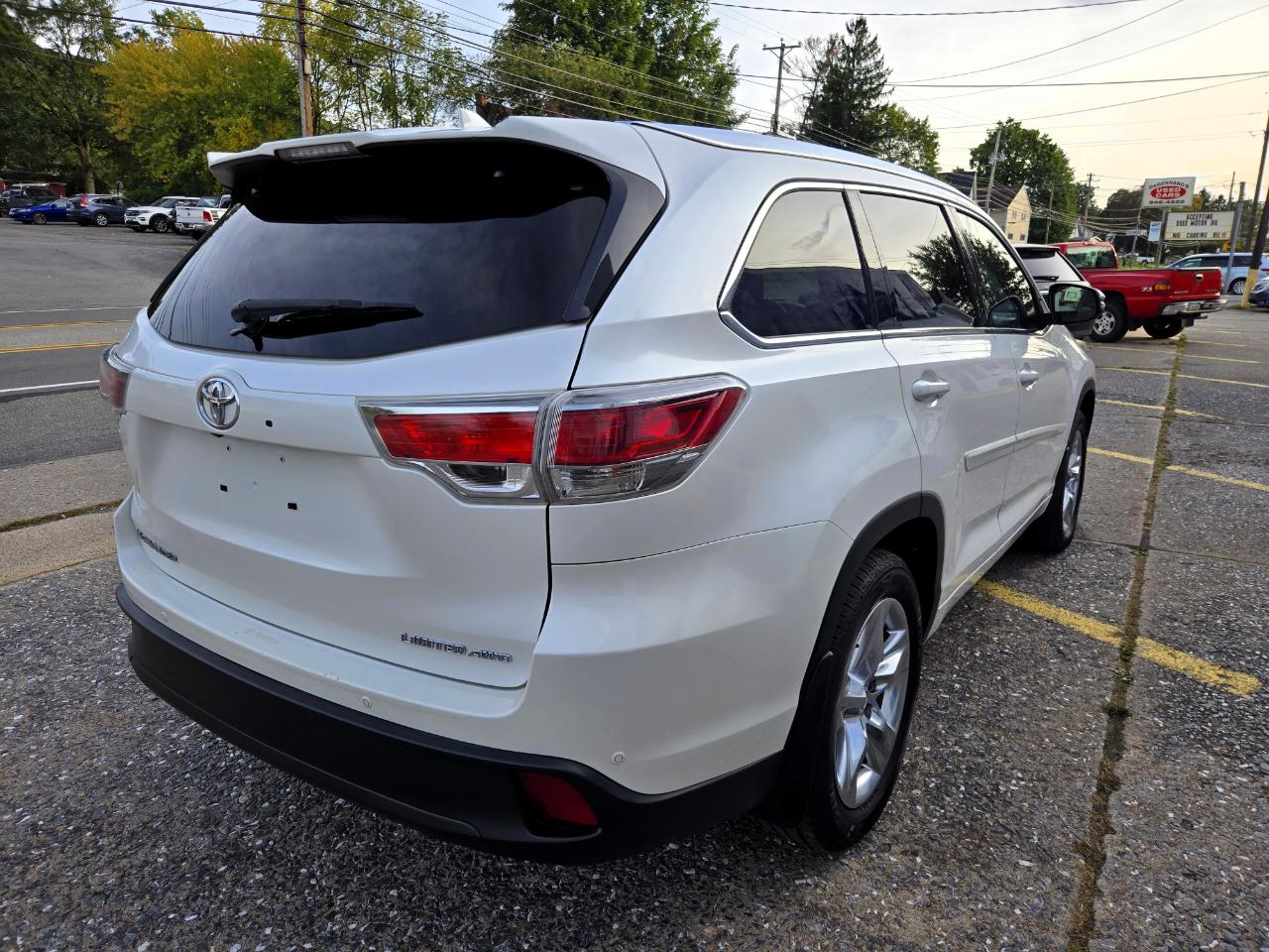 Toyota Highlander Limited AWD V6 2015