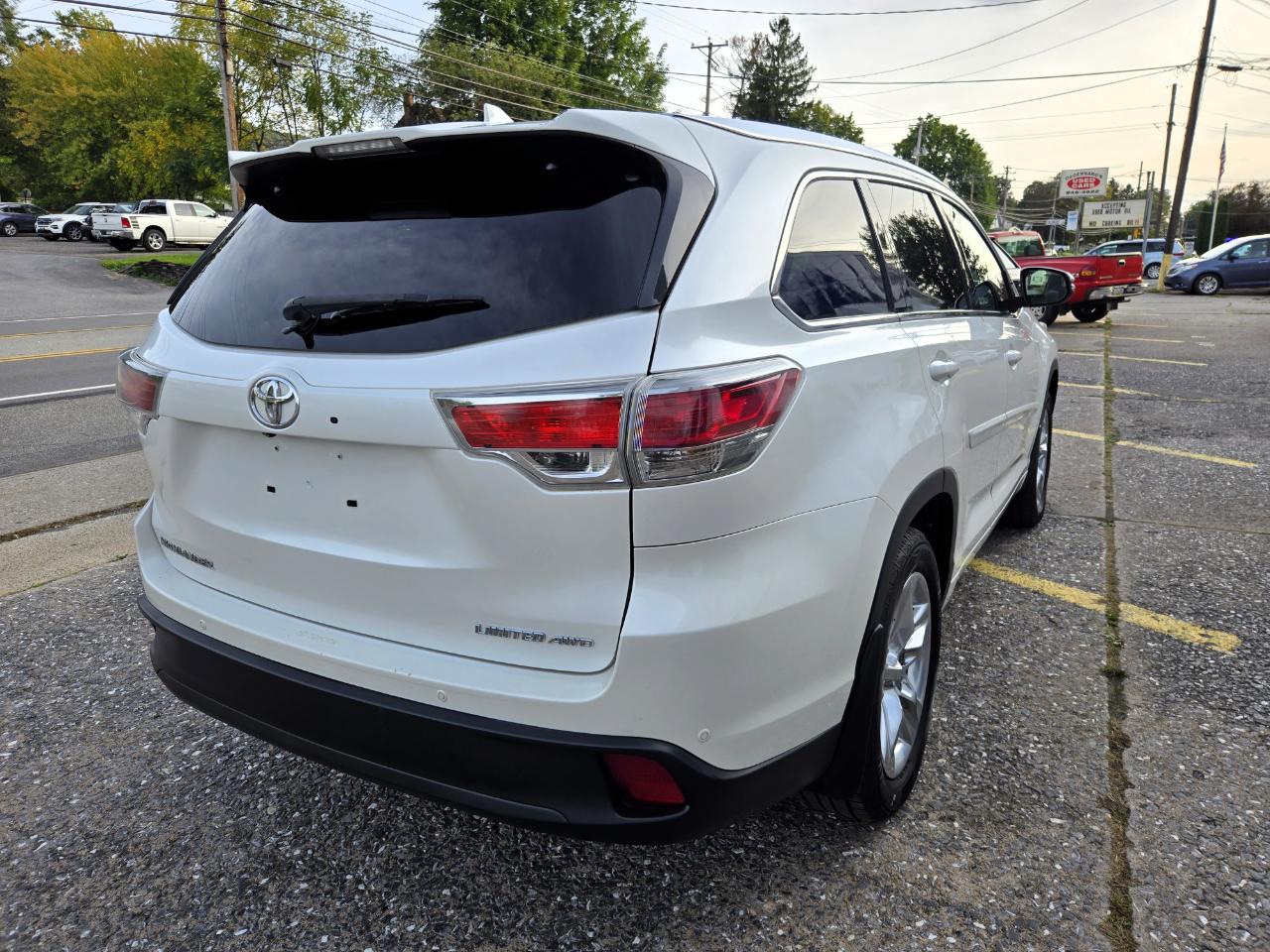 Toyota Highlander Limited AWD V6 2015