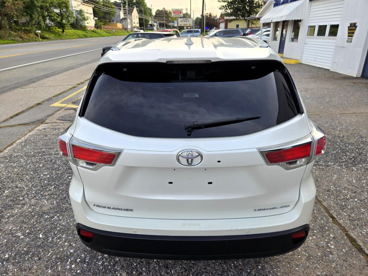 Toyota Highlander Limited AWD V6 2015