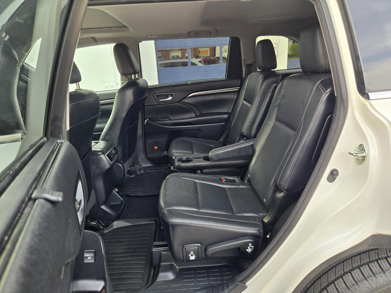 Toyota Highlander Limited AWD V6 2015