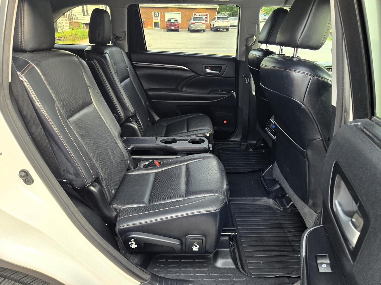 Toyota Highlander Limited AWD V6 2015