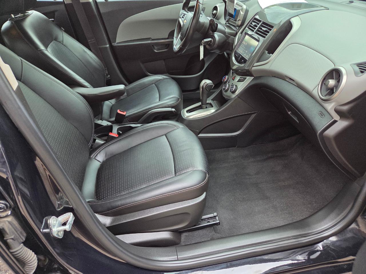 Chevrolet Sonic LTZ Auto 5-Door 2014