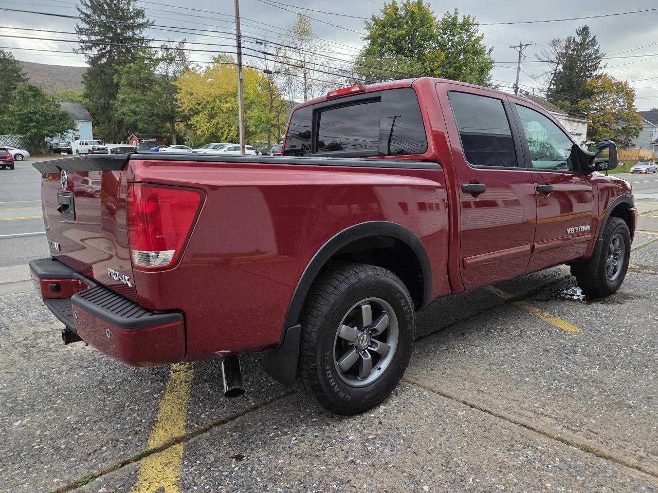 Nissan Titan PRO-4X Crew Cab 4WD 2015