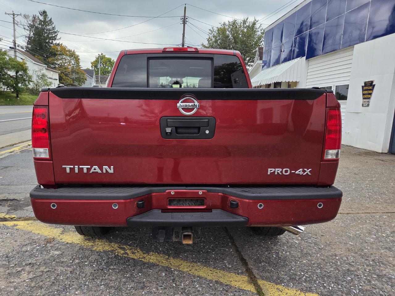 Nissan Titan PRO-4X Crew Cab 4WD 2015
