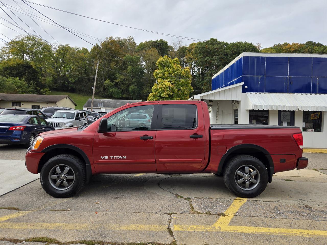Nissan Titan PRO-4X Crew Cab 4WD 2015