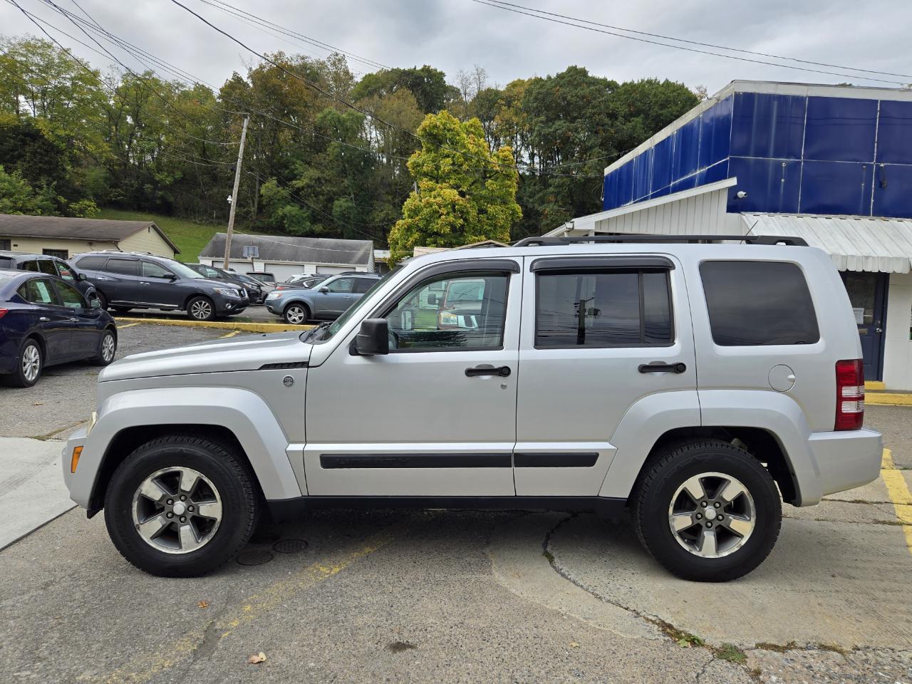 Jeep Liberty Sport 4WD 2008