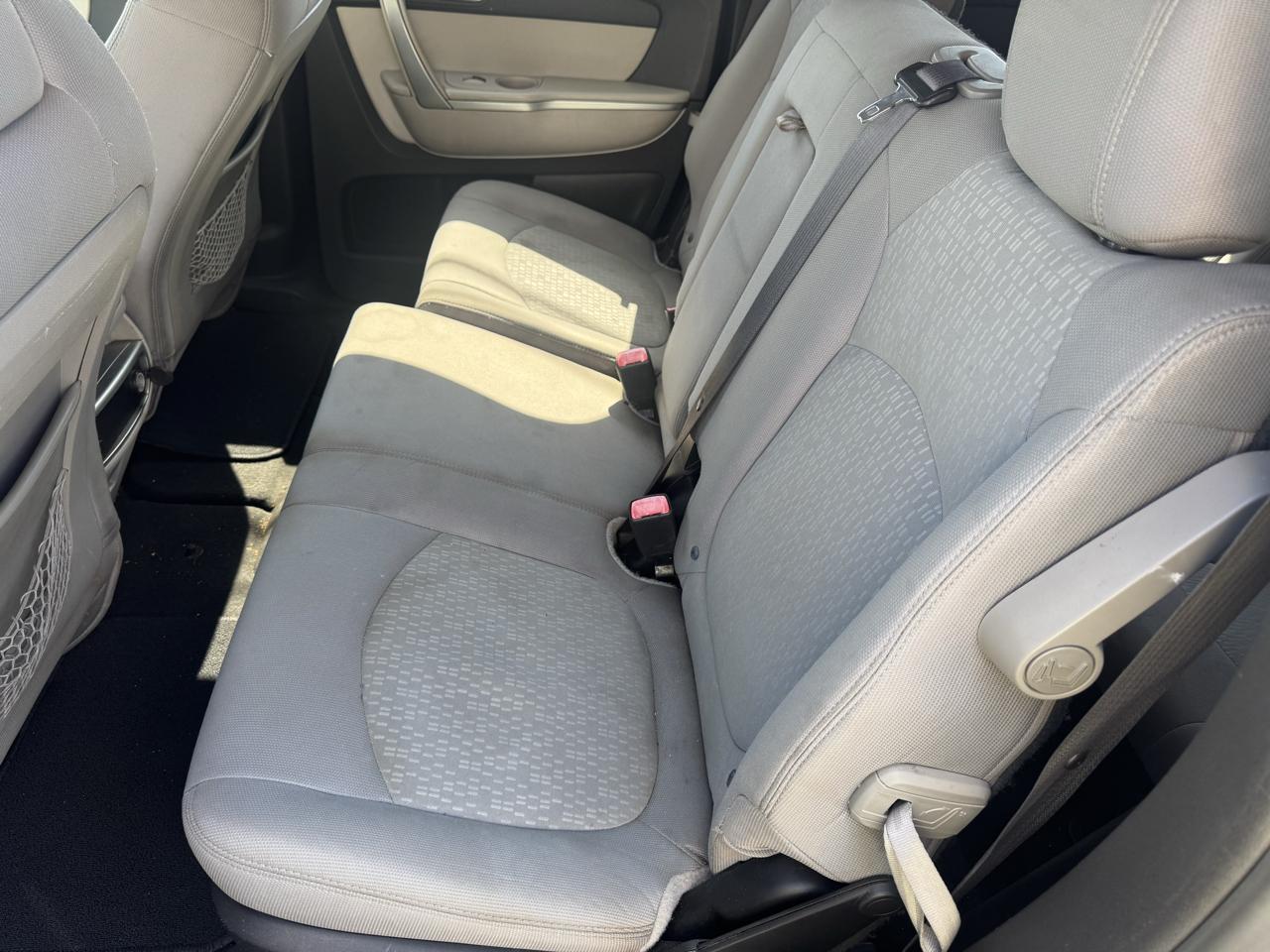 GMC Acadia FWD 4dr SLE 2007