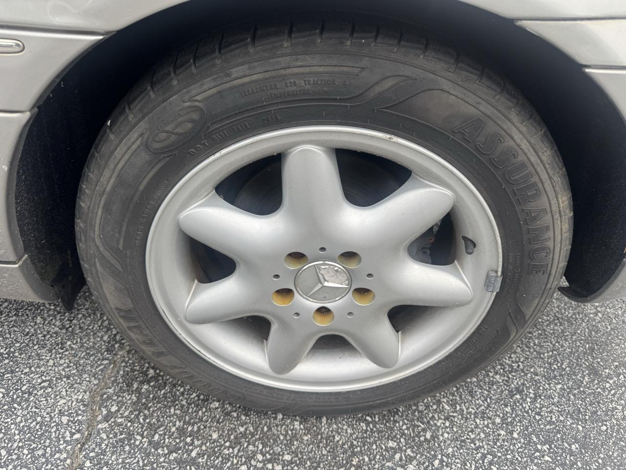 Mercedes-Benz C-Class 4dr Sdn 2.6L 2003