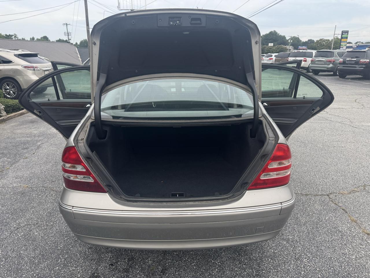 Mercedes-Benz C-Class 4dr Sdn 2.6L 2003