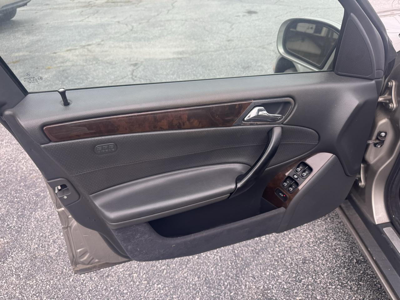 Mercedes-Benz C-Class 4dr Sdn 2.6L 2003