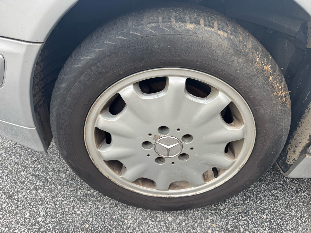 Mercedes-Benz E-Class Wagon E320 2002