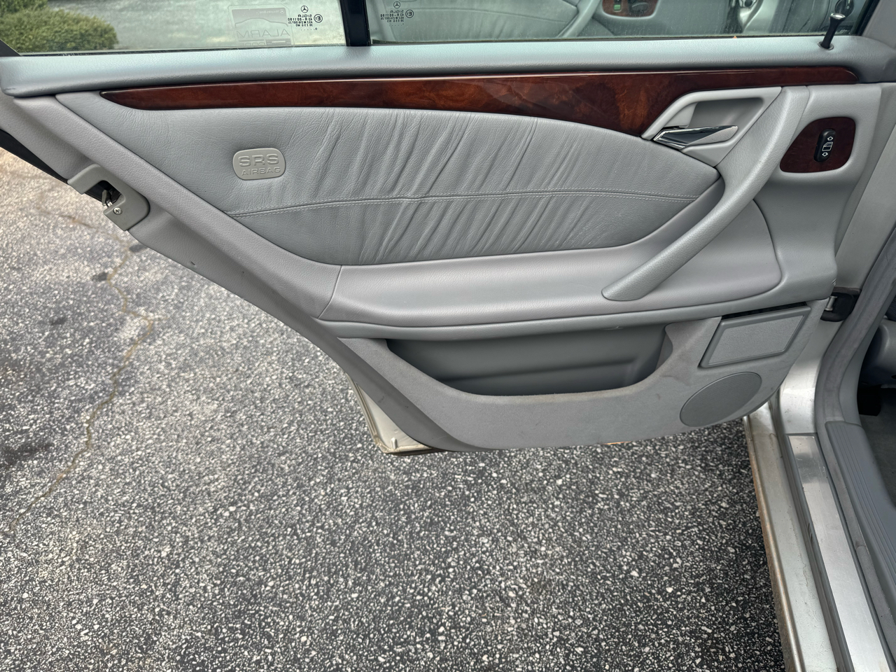 Mercedes-Benz E-Class Wagon E320 2002