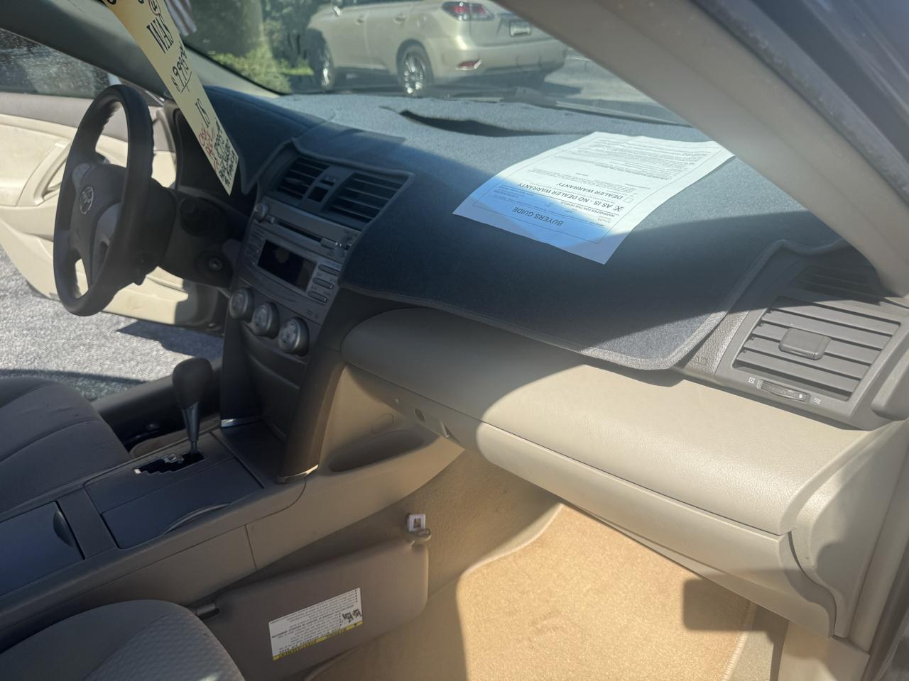 Toyota Camry Base 6-Spd AT 2011