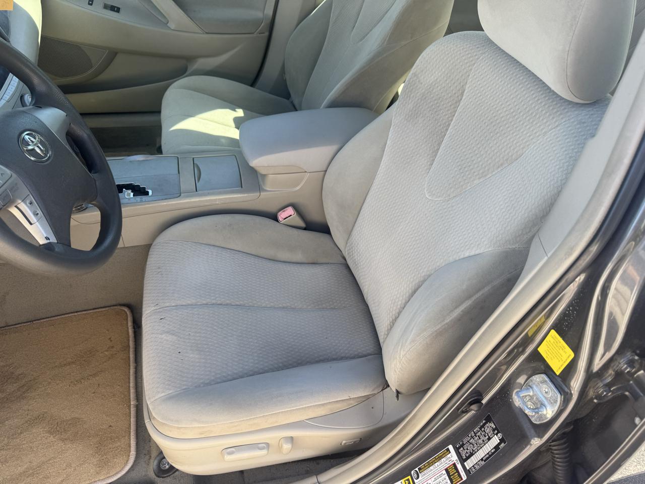 Toyota Camry Base 6-Spd AT 2011