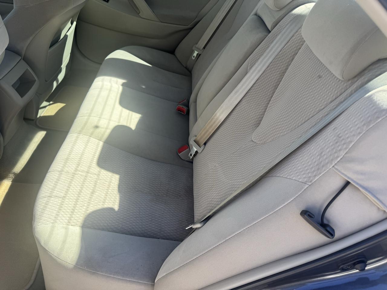 Toyota Camry Base 6-Spd AT 2011