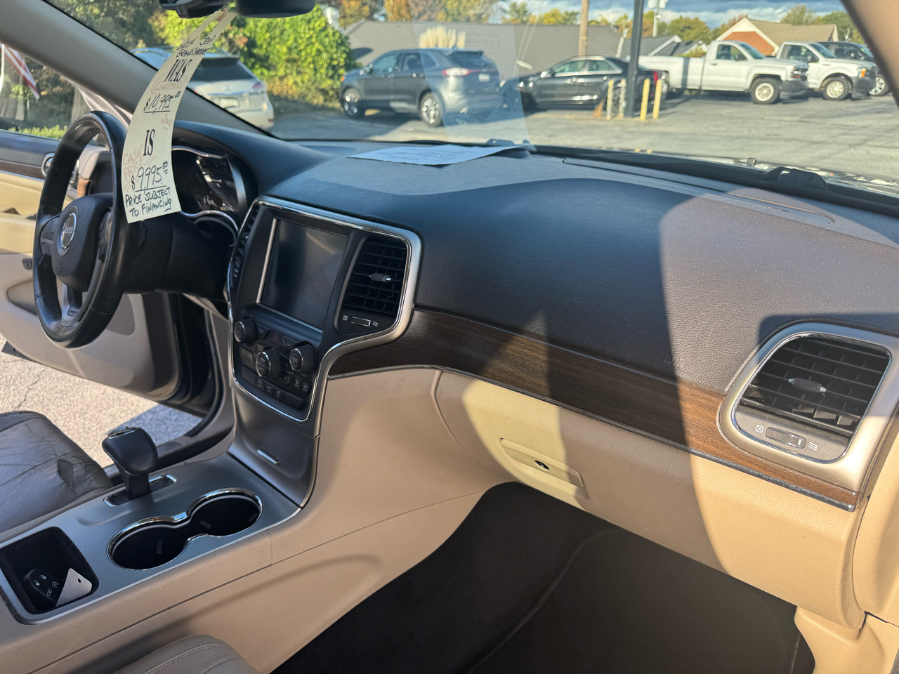 Jeep Grand Cherokee Limited 2WD 2014 Jeep Grand Cherokee Limited 2WD 2014