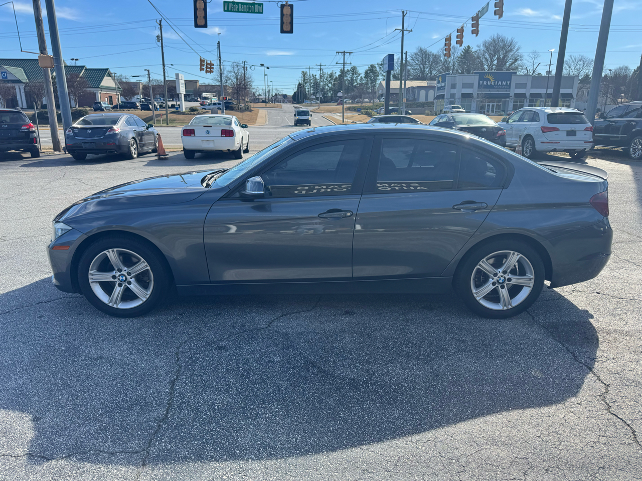 BMW 3-Series 328i Sedan 2013