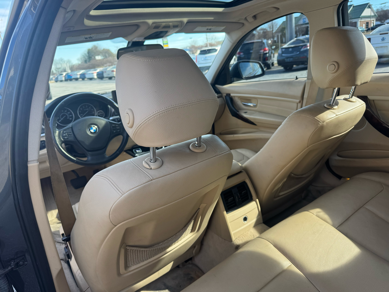 BMW 3-Series 328i Sedan 2013