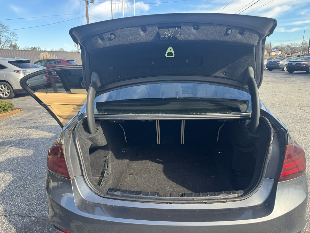 BMW 3-Series 328i Sedan 2013