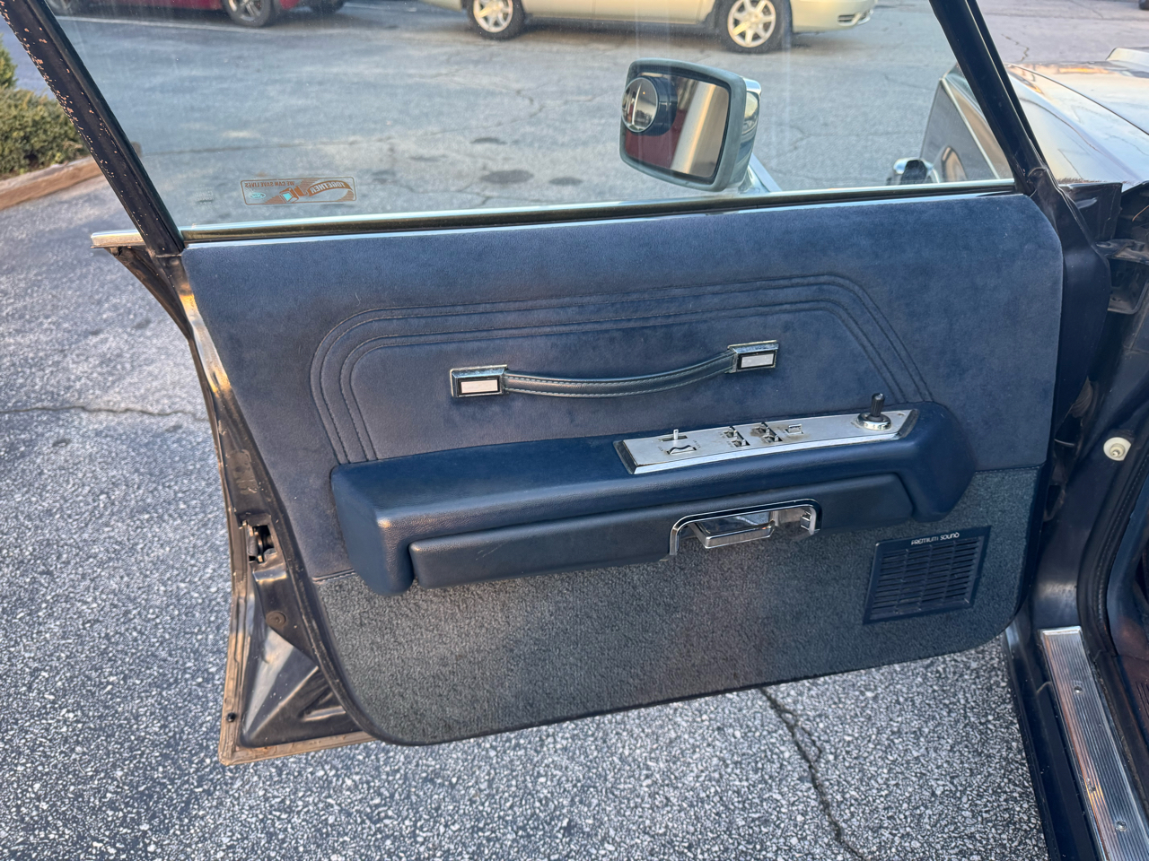 Ford Crown Victoria LX 4-Door 1987