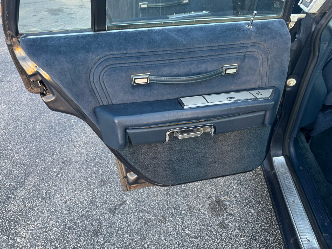 Ford Crown Victoria LX 4-Door 1987