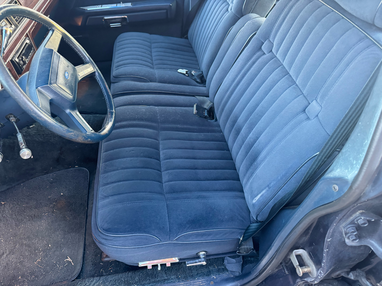 Ford Crown Victoria LX 4-Door 1987