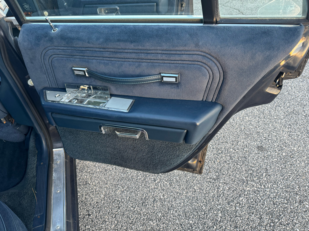 Ford Crown Victoria LX 4-Door 1987