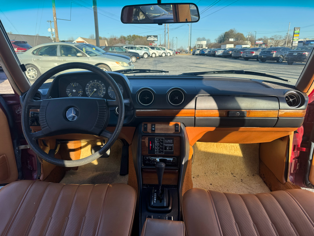 Mercedes-Benz 300 CD  1977